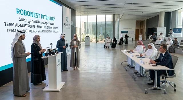 Students and mentors taking part in RoboNest Young Innovator Challenge